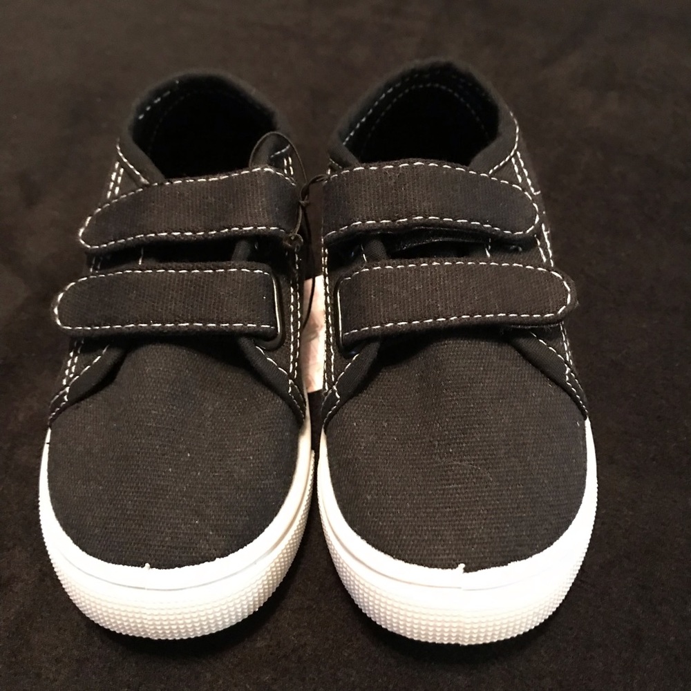 NWT BLACK SNEAKERS WITH VELCRO STRAPS - Picture 1 of 6